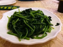 -维吾尔餐厅(宜山路店)