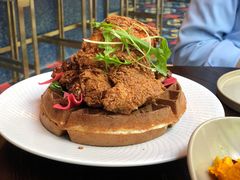 炸鸡华夫饼-Brut Eatery悦璞食堂(建国东路店)