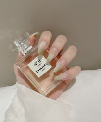 -CM.Nail美甲美睫