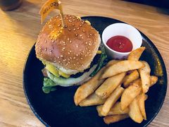 -HELLO 27 意面·沙拉·帕尼尼