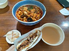 -刘信牛羊肉泡馍小炒(回民街店)