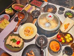 -芸山季·云南野生菌火锅(人民广场来福士店)