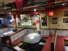 大堂-铁锅人家大锅台铁锅炖·干锅(小香猪杀猪西林店)