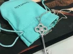 -Tiffany & Co.蒂芙尼
(南京德基广场店)
