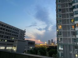-莫纳瑜伽·普拉提