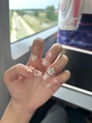 -晨·艺美甲美睫