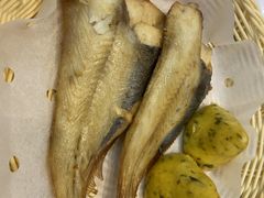 咸鱼窝头-鹊华居·地道鲁菜·海鲜·融合味(大明湖店)