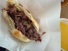 -闫家驴肉老店(华电一校店)