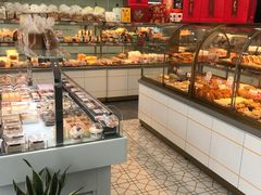 面包甜点陈列柜-爱维尔阳光蛋糕(汇金广场店)