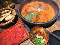 酸汤鱼-毛辣果·酸