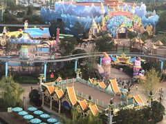 -七彩云南欢乐世界