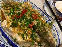 清蒸白水鱼-邱记私房菜·十八年本地菜