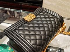 -CHANEL(恒隆广场店)