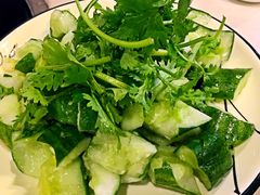 -虾弄弄海派小龙虾·牛羊蝎子火锅