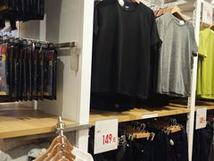 -优衣库(上海虹口龙之梦店)