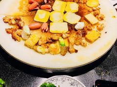 -冰冰龙虾·江湖菜·花园江景餐厅