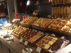-湖景知味西餐厅•自助餐• 轻食(南京金茂威斯汀大酒店)