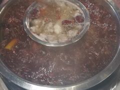 -九尺赵老四鲜鹅肠火锅