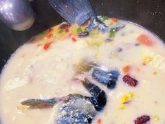 -泸沽肴(泸沽湖大洛水村农村信用社旁店)