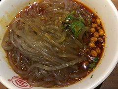 -万记麻辣烫国展总店