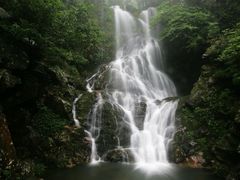 龙吐水瀑布-江西阳明山国家森林公园