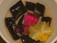 -亚龙湾希尔顿自助餐厅·海鲜·烧烤·沙滩BBQ·现场乐队