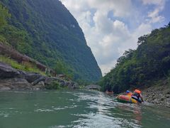 -重庆神龙峡漂流