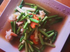 -J Daeng Seafood
