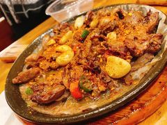 -老东镇啤酒屋海鲜加工·蒸汽海鲜·海鲜烧烤(台东店)