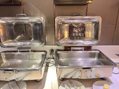 -武汉光谷广场杨家湾地铁站怡程酒店