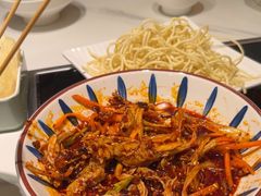 -黄记煌三汁焖锅(新佳丽江汉路店)