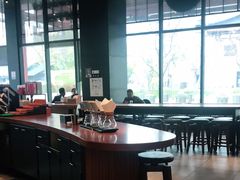 -星巴克(西安曲江银泰店)
