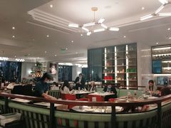 -港丽餐厅(高德置地店)