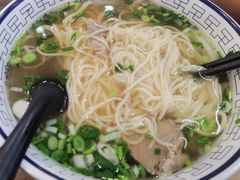 -陇兴楼兰州拉面(西安咸阳国际机场店)