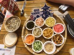 -包整·丝娃娃(甲秀楼景观店)