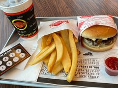 -FATBURGER 特富客汉堡(外交公寓店)