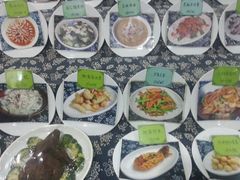 -侬佳蒸菜馆(听潮店)