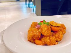 椰果菠萝咕噜肉-闻见中国海南菜(K11店)
