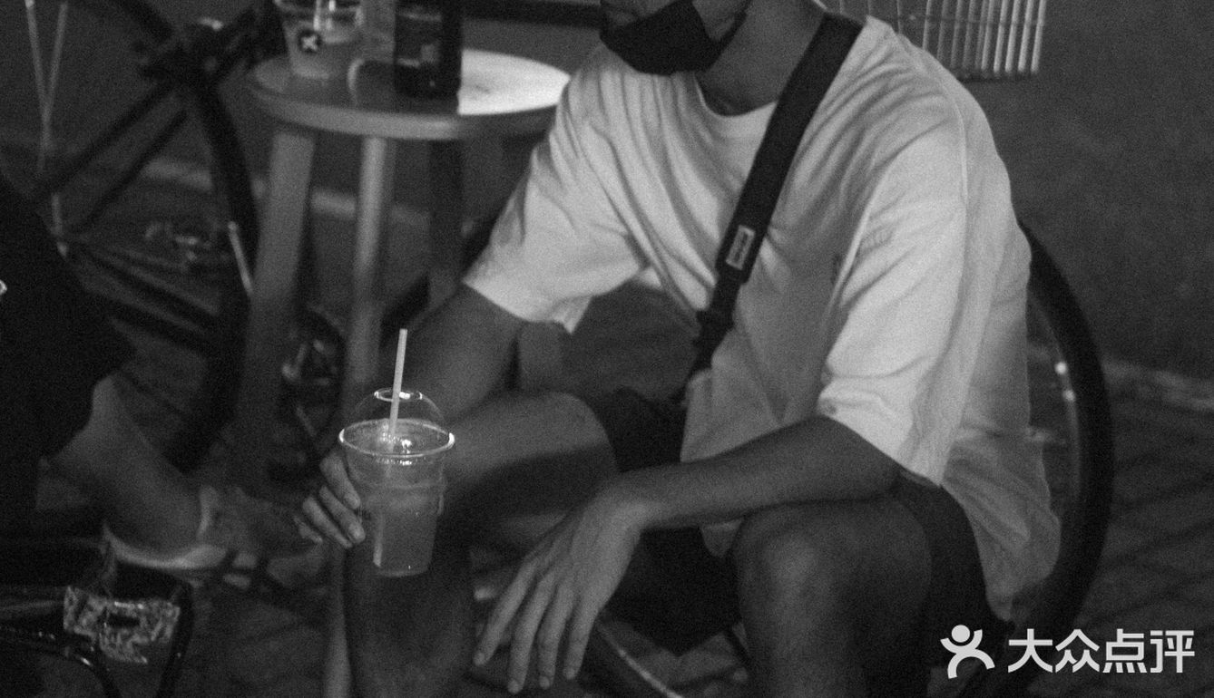 车公庙新晋街头酒馆-7ROAD