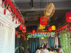 -头上红煨盐鸡·非遗院子餐厅