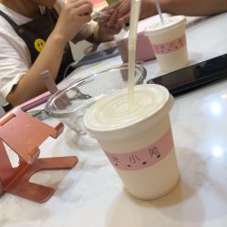 -米小兔美甲美睫