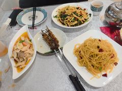 -汗腾格里·风味餐厅(新疆驻京办店)