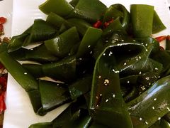 -扒虾小妹儿麻辣海鲜(宏图街店)