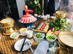 上汤斑鱼锅-慢丽江·云南野生菌土鸡锅(西山店)
