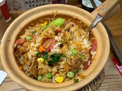 -煲仔皇腊味煲仔饭(经四万达店)