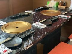 -山川小町·极番烧肉(新地假日广场店)