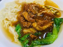 牛腩鲜虾云吞-正斗面家