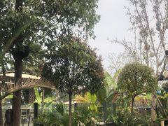 -茅草房·河畔园林火锅