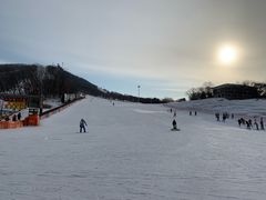 -庙香山滑雪场