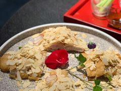 美式杏片软鸡-荣公子创意菜